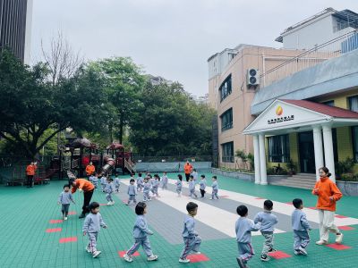 阳光幼儿园早操比赛